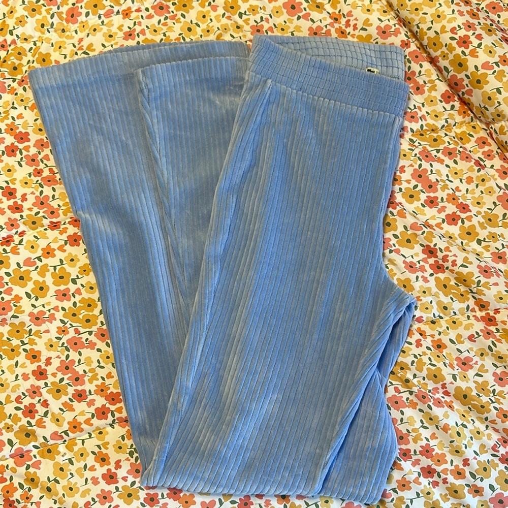 aerie ribbed blue flare pants!